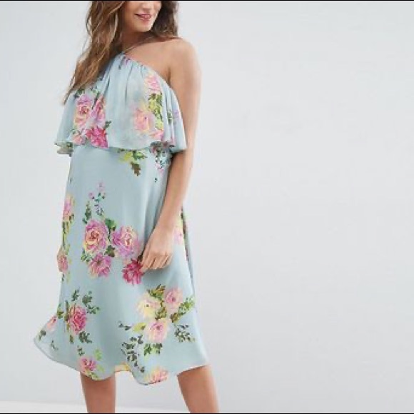 ASOS Maternity Dress in Crinkle Floral - Picture 1 of 2